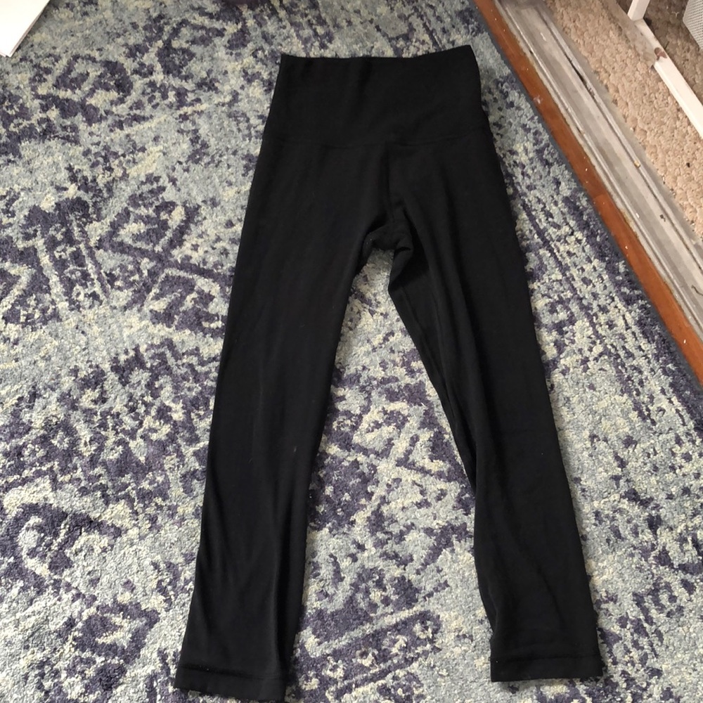 Black lululemon leggings